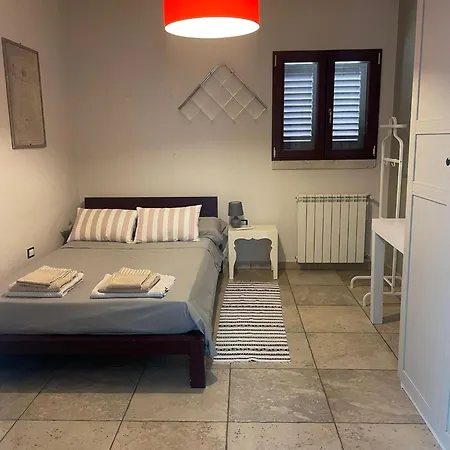 Dimora Rosara 别墅 奥斯图尼